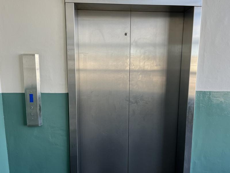 To Let Commercial Property for Rent in Paarden Eiland Western Cape